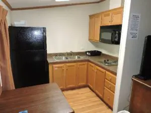 A fully furnished kitchen